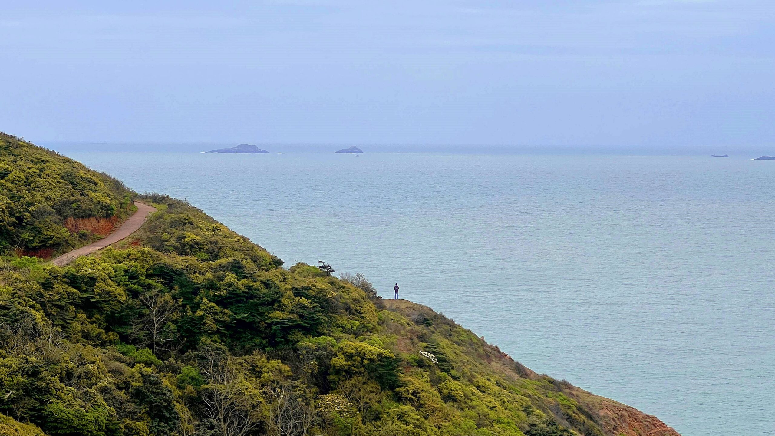 東台灣海岸線找一間值得停留的景觀咖啡空間，眺望美麗湛藍的太平洋 @。CJ夫人。