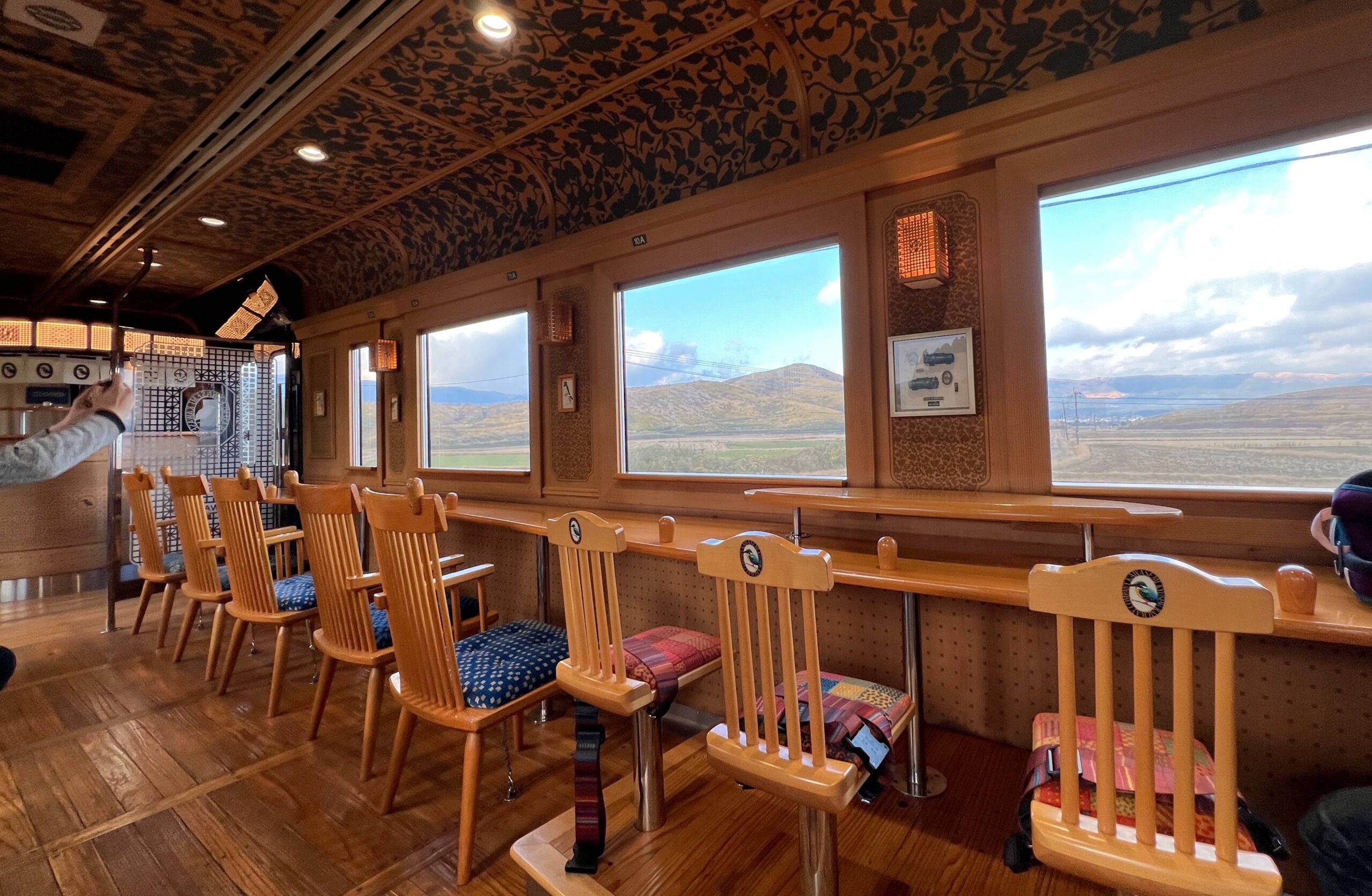 東台灣海岸線找一間值得停留的景觀咖啡空間，眺望美麗湛藍的太平洋：山度空間、項鍊海岸工作室、海浪cafe、星龍花園咖啡 @。CJ夫人。