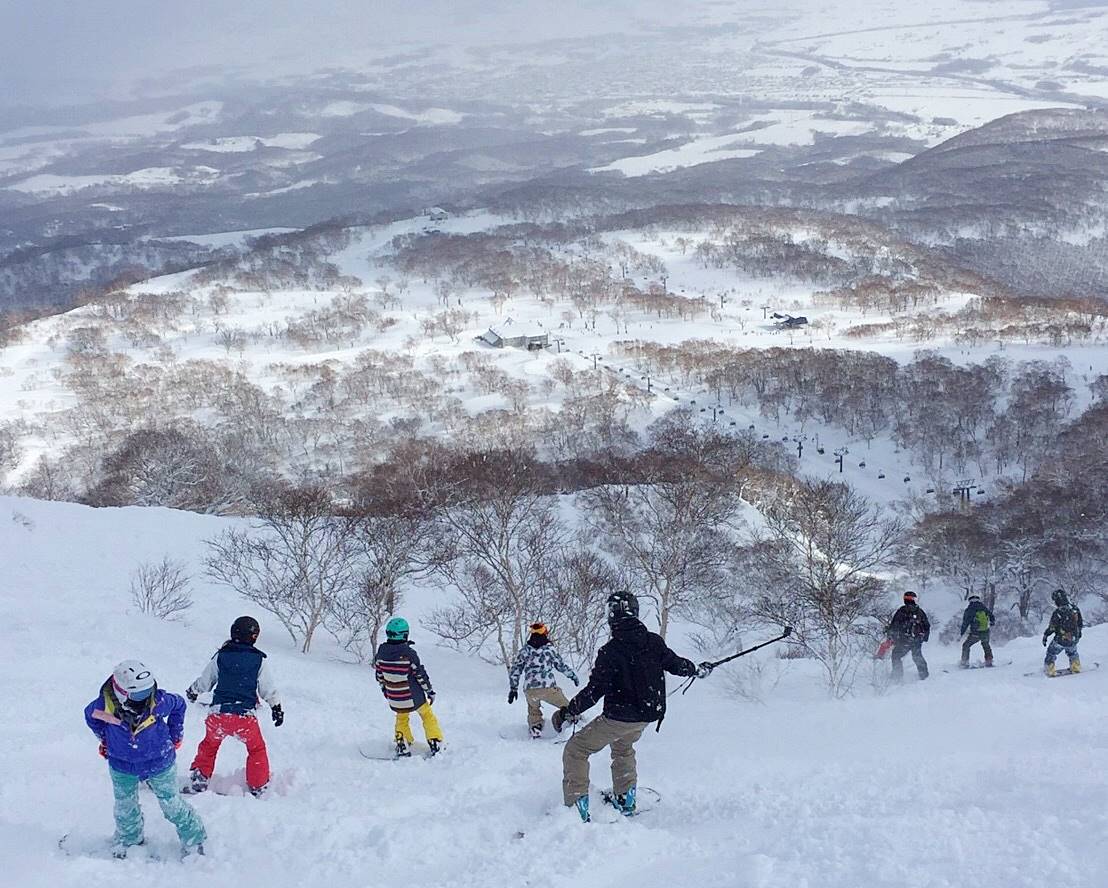 想要學習滑雪，有哪些管道呢？台灣室內滑雪場、日本滑雪旅行團、日本專屬滑雪教練團 @。CJ夫人。