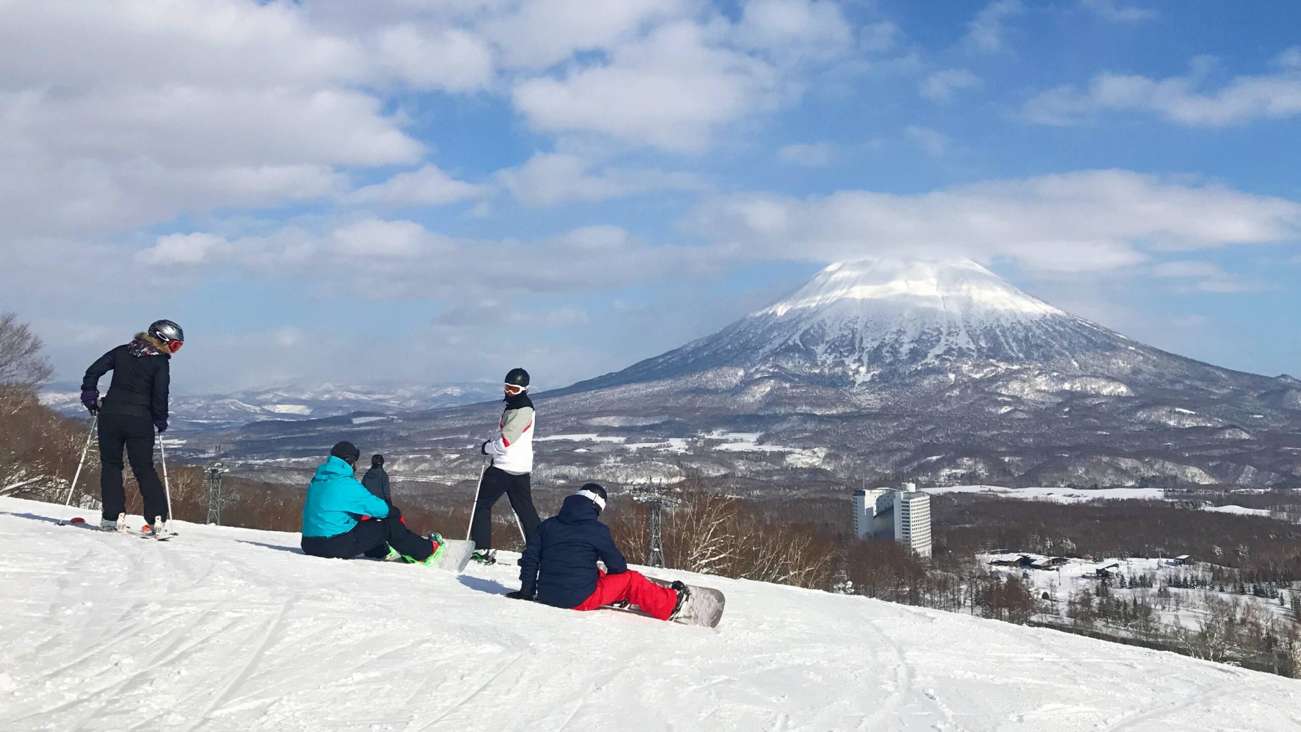 第一次新手初學前往日本自助滑雪，應該如何選擇新手友善的滑雪場區域與出發月份呢？ @。CJ夫人。
