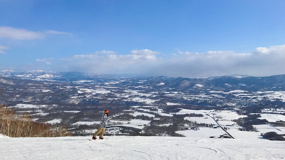 日本東北岩手安比高原滑雪場，山下唯美霧雪，山上嚴峻風大的自助滑雪體驗攻略！ @。CJ夫人。