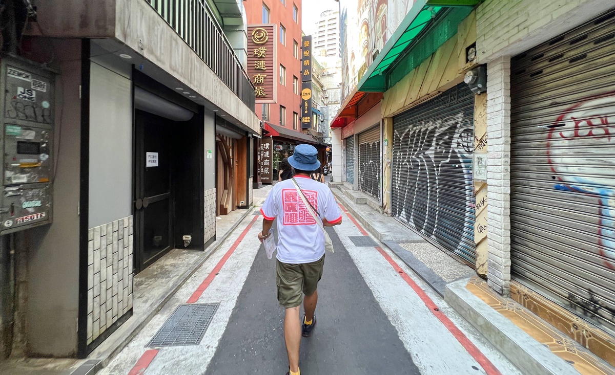 Day trip in Taipei city: A Guide to Explore Wanhua and Bangka Old Street with a Charm Romance Dating @。CJ夫人。