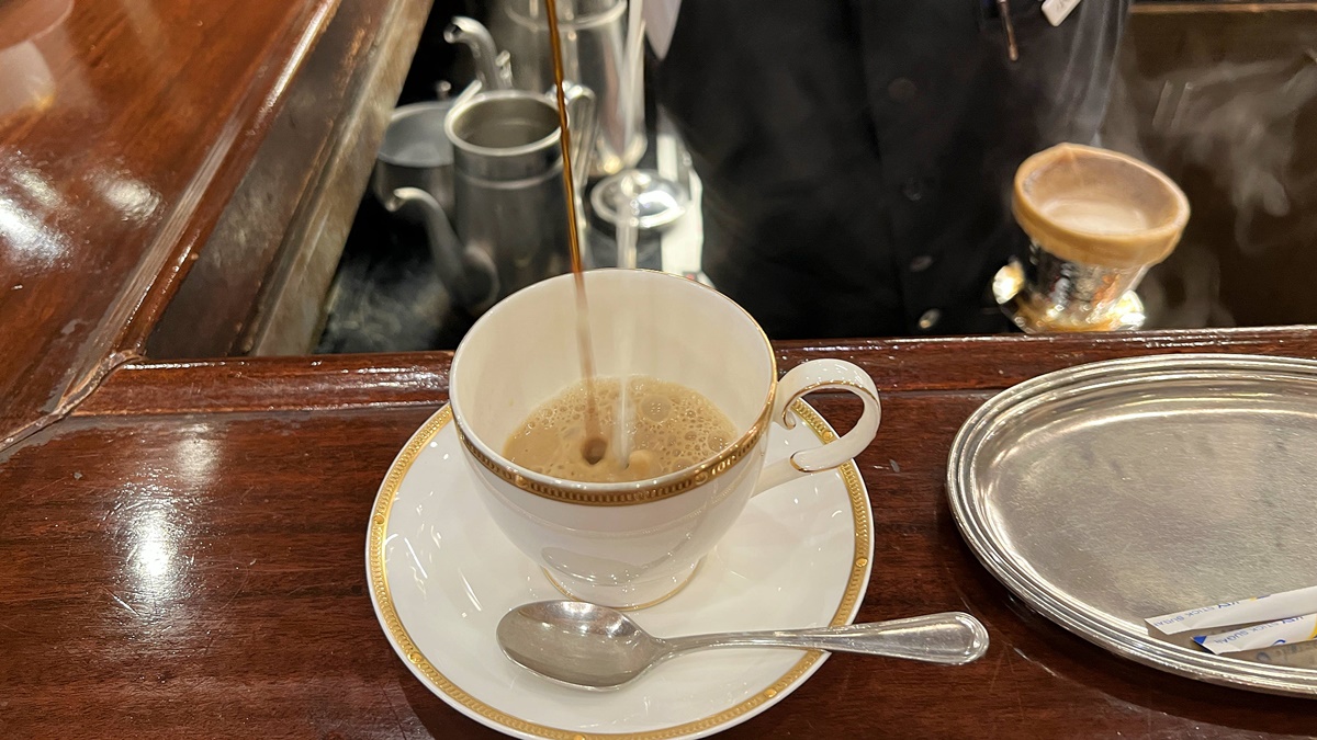 重現昭和咖啡文化與古典歐風的美好早晨！踏入東京銀座的古典歐風老字號咖啡館Tricolore Ginza銀座本店，為旅行增添一抹復古時尚的大人風！ @。CJ夫人。