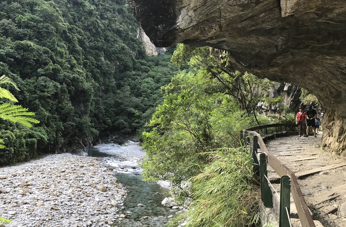 台灣最美的大峽谷。深度探索令人屏息的太魯閣國家公園與太魯閣峽谷步道 @。CJ夫人。
