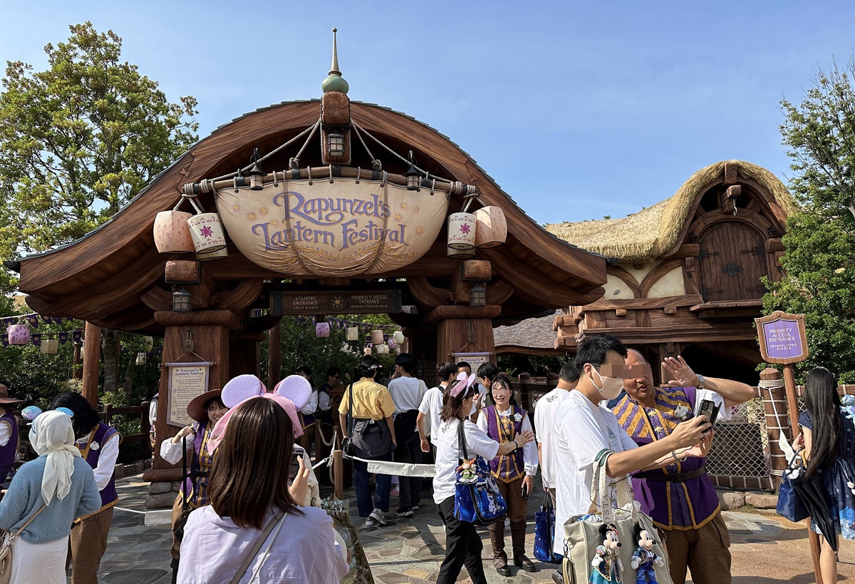 東京迪士尼海洋夢幻泉鄉（Tokyo DisneySea Fantasy Springs）／魔髮奇緣樂佩公主森林（Rapunzel&#8217;s Forest）開幕日入場全面感受：最美好的一天，就是天燈盛會的今天！ @。CJ夫人。