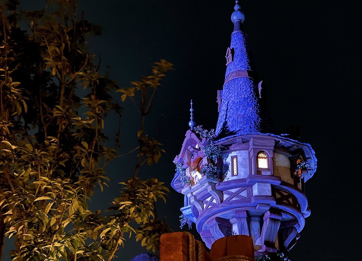 東京迪士尼海洋夢幻泉鄉（Tokyo DisneySea Fantasy Springs）／魔髮奇緣樂佩公主森林（Rapunzel&#8217;s Forest）開幕日入場全面感受：最美好的一天，就是天燈盛會的今天！ @。CJ夫人。