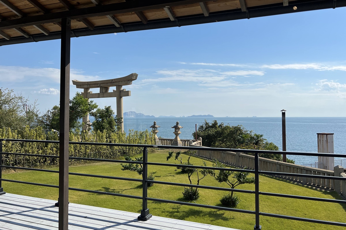 令人賞心悅目的夏日冰店！赤穗名物鹽の專賣店、咖啡廳與甜食露臺｜兵庫瀨戶內海海邊咖啡廳Amami Terrace @。CJ夫人。