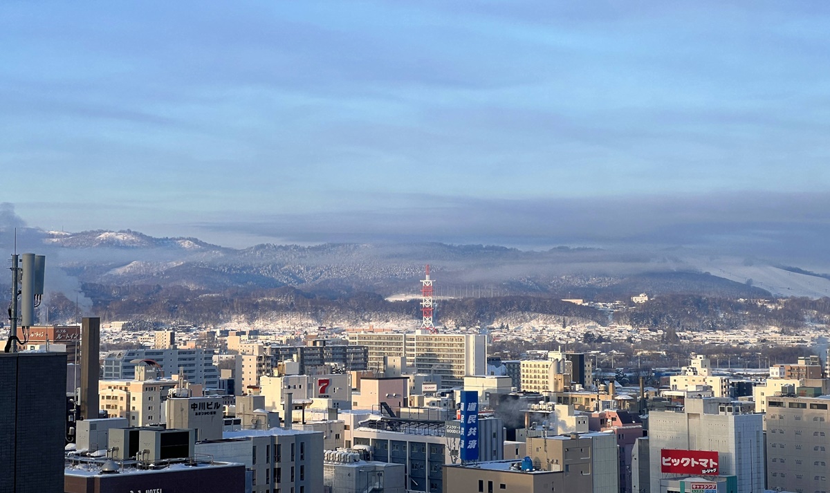 日本北海道滑雪城市，旭川市Asahikawa的霸氣宣言：讓每個人都能輕鬆抵達雪地，隨時展開冬季滑雪運動的一天！ @。CJ夫人。