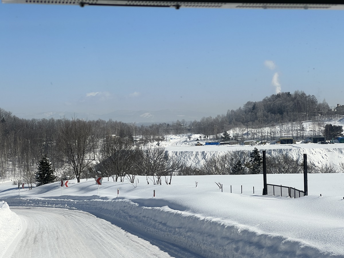 日本北海道滑雪城市，旭川市Asahikawa的霸氣宣言：讓每個人都能輕鬆抵達雪地，隨時展開冬季滑雪運動的一天！ @。CJ夫人。