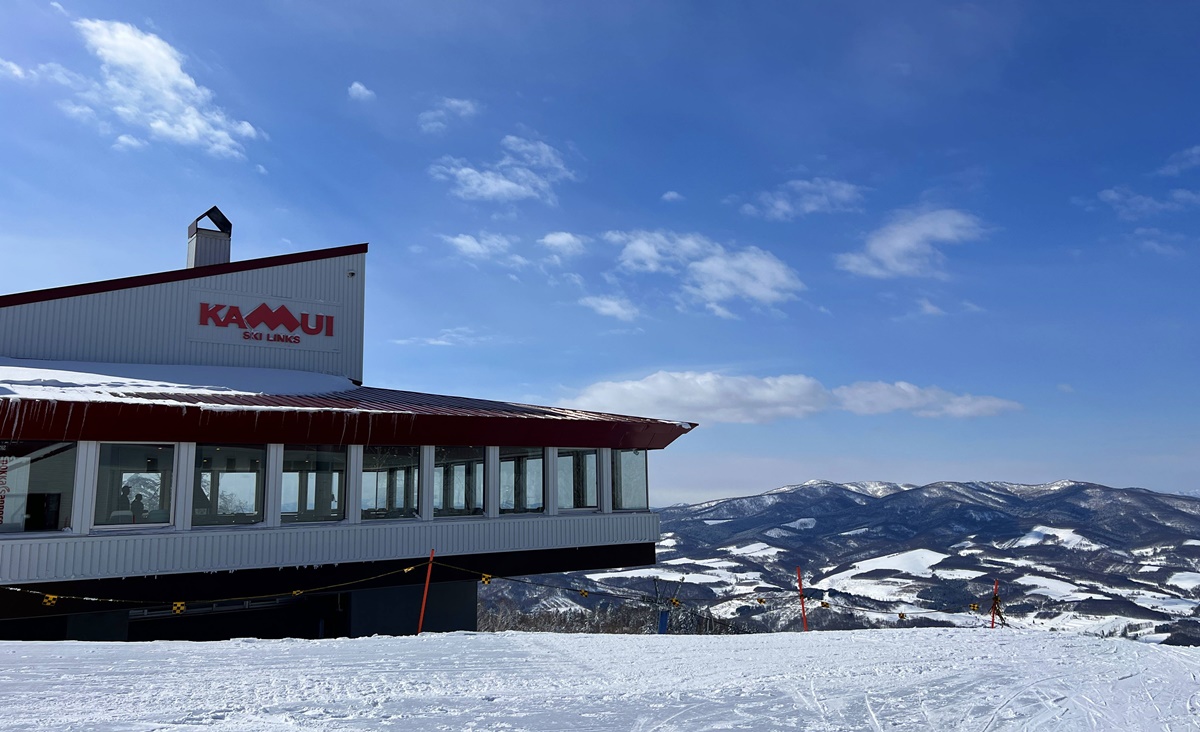 日本北海道滑雪城市，旭川市Asahikawa的霸氣宣言：讓每個人都能輕鬆抵達雪地，隨時展開冬季滑雪運動的一天！ @。CJ夫人。