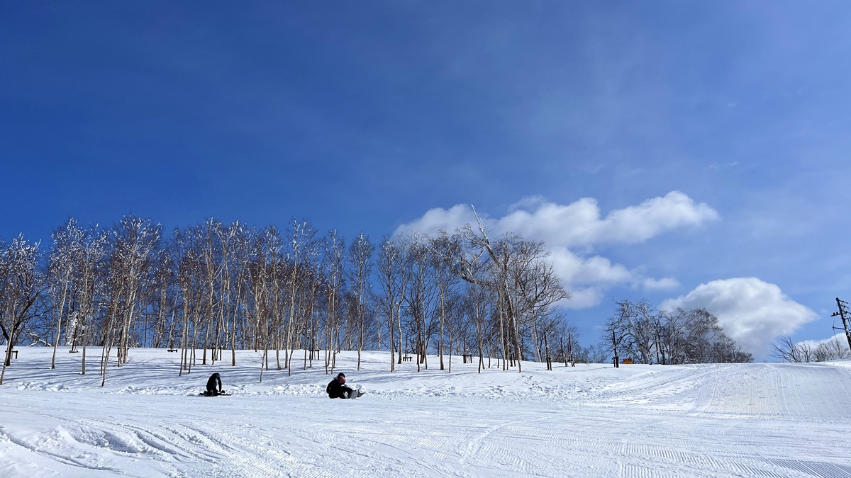 日本北海道滑雪城市，旭川市Asahikawa的霸氣宣言：讓每個人都能輕鬆抵達雪地，隨時展開冬季滑雪運動的一天！ @。CJ夫人。