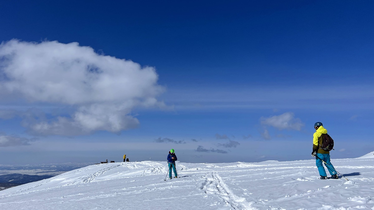 一步步接近北海道的最高點，正式邁入眾神遊樂園的大雪山國立公園｜北海道大雪山旭岳（Mt. Asahidake）、冬天雪地健行與大雪山旭岳纜車一日紀行 @。CJ夫人。