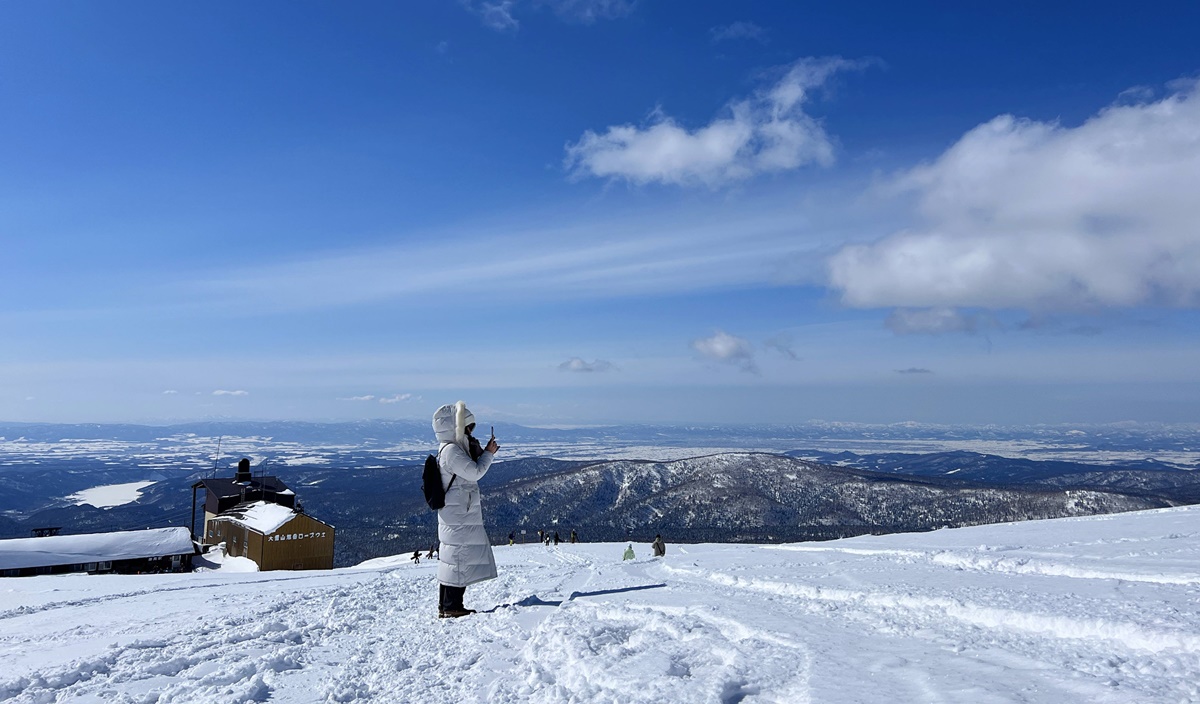 一步步接近北海道的最高點，正式邁入眾神遊樂園的大雪山國立公園｜北海道大雪山旭岳（Mt. Asahidake）、冬天雪地健行與大雪山旭岳纜車一日紀行 @。CJ夫人。