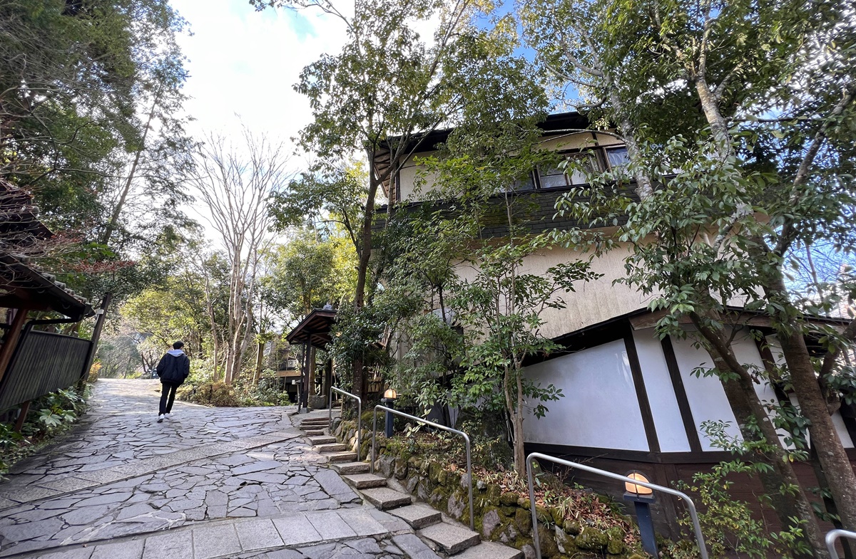 隱藏九州青山翠谷的露天大浴池，等待有緣人發掘的無邊際由布岳絕景！九州大分由布院 湯布院御三家山之飯店夢想園（山のホテル 夢想園）日歸溫泉記事 @。CJ夫人。