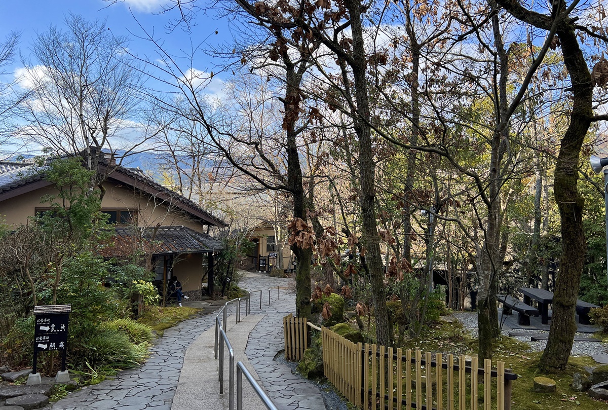 隱藏九州青山翠谷的露天大浴池，等待有緣人發掘的無邊際由布岳絕景！九州大分由布院 湯布院御三家山之飯店夢想園（山のホテル 夢想園）日歸溫泉記事 @。CJ夫人。