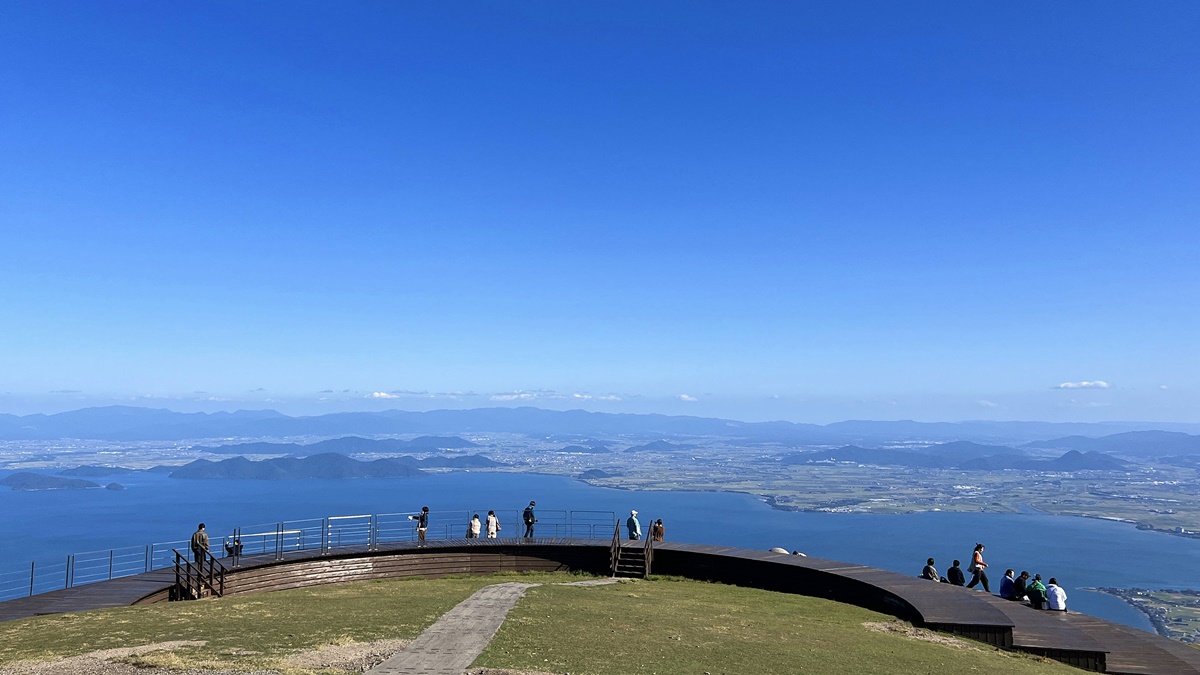 【2025年關西琵琶湖滑雪、美山合掌村點燈之旅】僅此1團報名中！旅行者心中最理想的滑雪之旅！日本絕景的滑雪場、新手友善的滑雪道、傳統一泊二食的日式旅宿、冬季限定的賞雪設施與體驗！ @。CJ夫人。