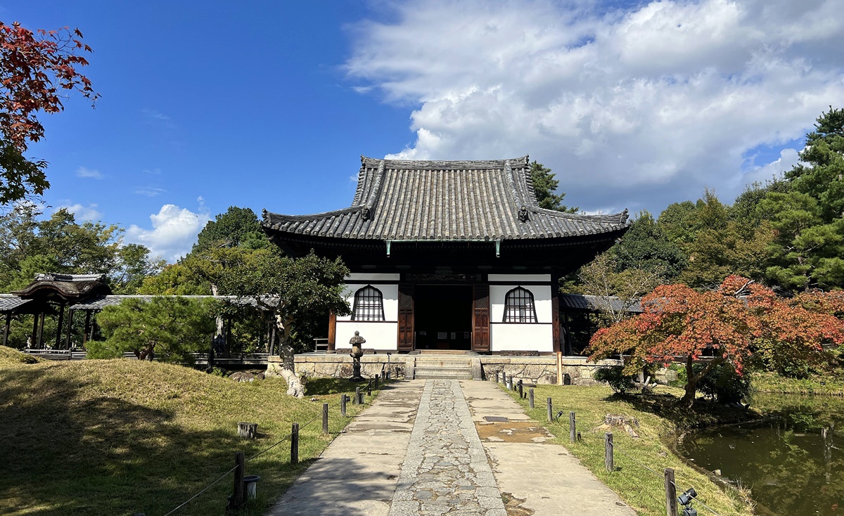 寄情於書畫與山水之間的幽靜佛寺，屬於豐臣秀吉夫人寧寧與豐臣秀吉愛的寺院｜京都東山區高台寺 @。CJ夫人。