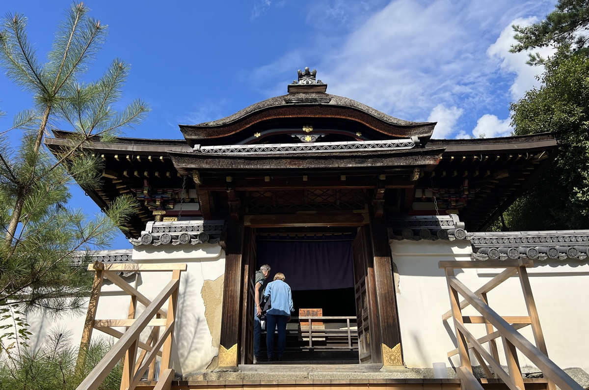 寄情於書畫與山水之間的幽靜佛寺，屬於豐臣秀吉夫人寧寧與豐臣秀吉愛的寺院｜京都東山區高台寺 @。CJ夫人。