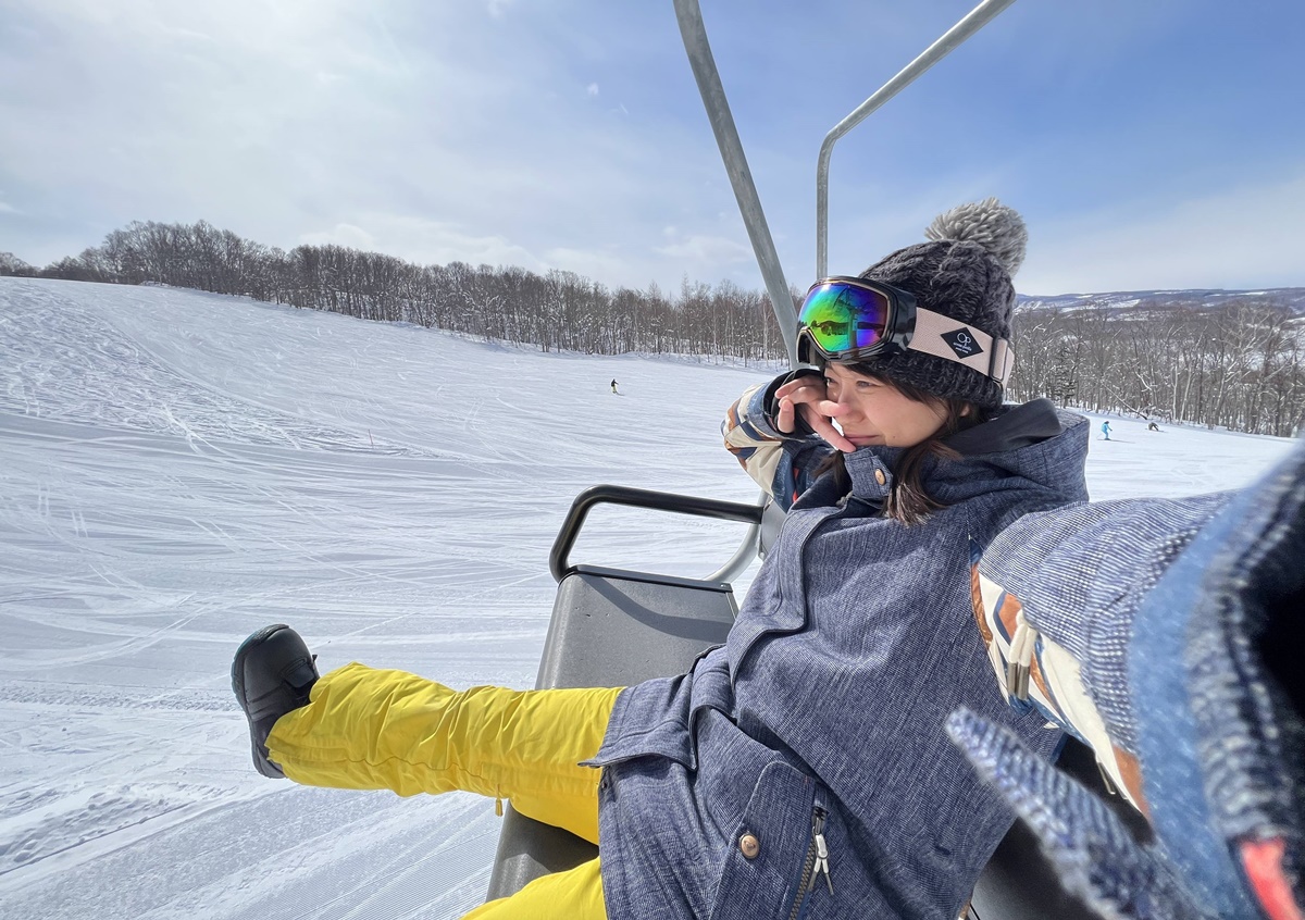 日本北海道旭川神居滑雪場（Kamui Ski Links）自助滑雪攻略！北海道自助滑雪者的必推聖地，長距離、連續彎道、未壓雪樹林區你都找得到！ @。CJ夫人。