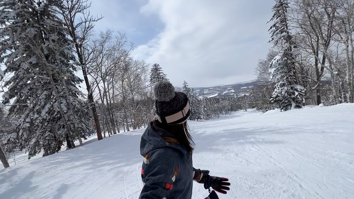 日本北海道旭川神居滑雪場（Kamui Ski Links）自助滑雪攻略！北海道自助滑雪者的必推聖地，長距離、連續彎道、未壓雪樹林區你都找得到！ @。CJ夫人。