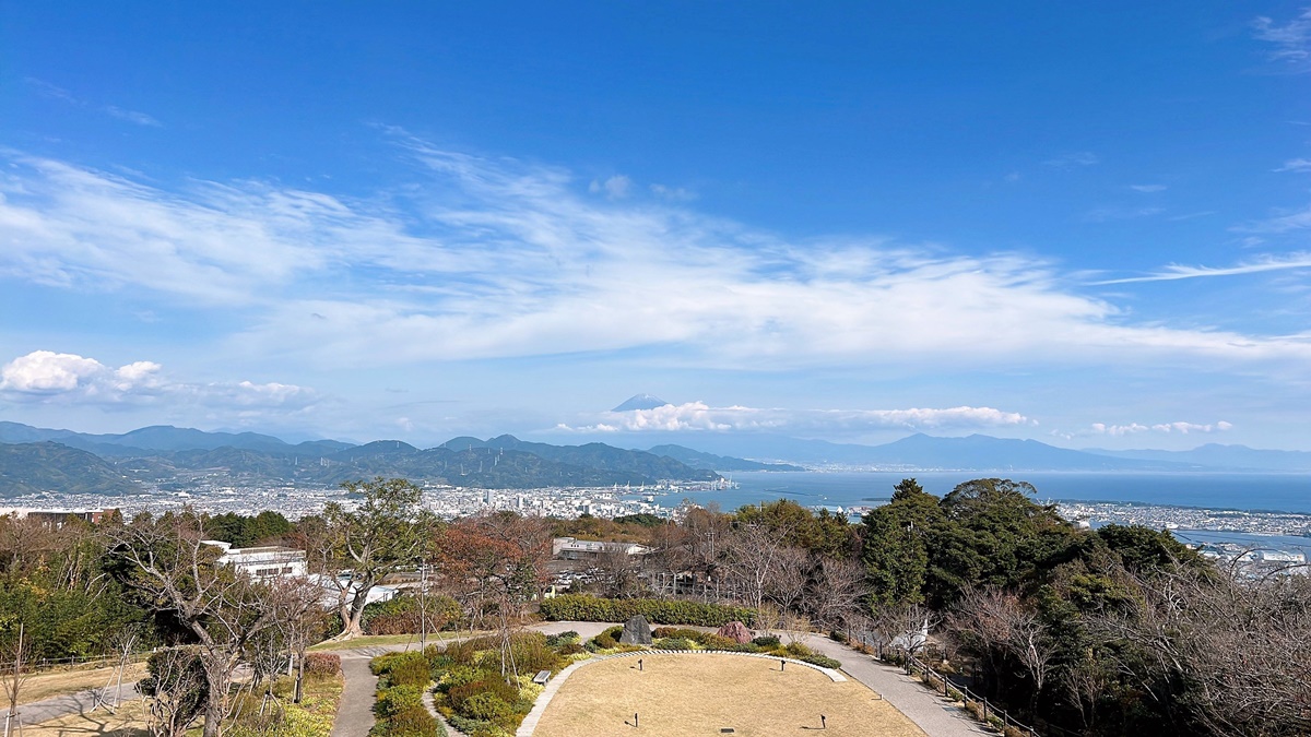 一個讓富士山與大海對話的城市，靜岡坐擁與海相伴的富士山日常風光！靜岡無料景點 日本平夢迴廊展望露台（日本平夢テラス） @。CJ夫人。