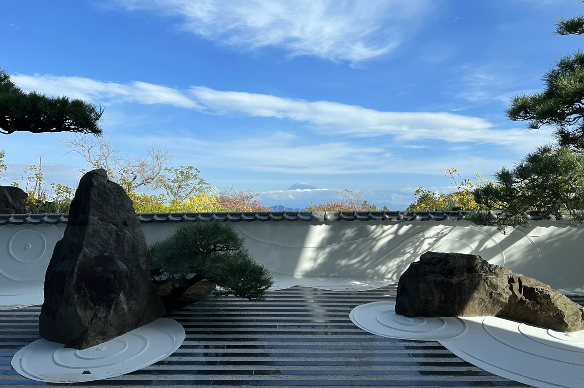 一個讓富士山與大海對話的城市，靜岡坐擁與海相伴的富士山日常風光！靜岡無料景點 日本平夢迴廊展望露台（日本平夢テラス） @。CJ夫人。