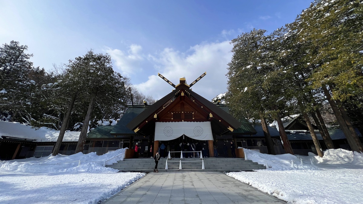 因雪而繁盛！札幌是一座屬於白色童話的北國城市，北海道自助旅行千萬別錯過日本冬日最美公園、大學、神宮、展望台、動物園！ @。CJ夫人。