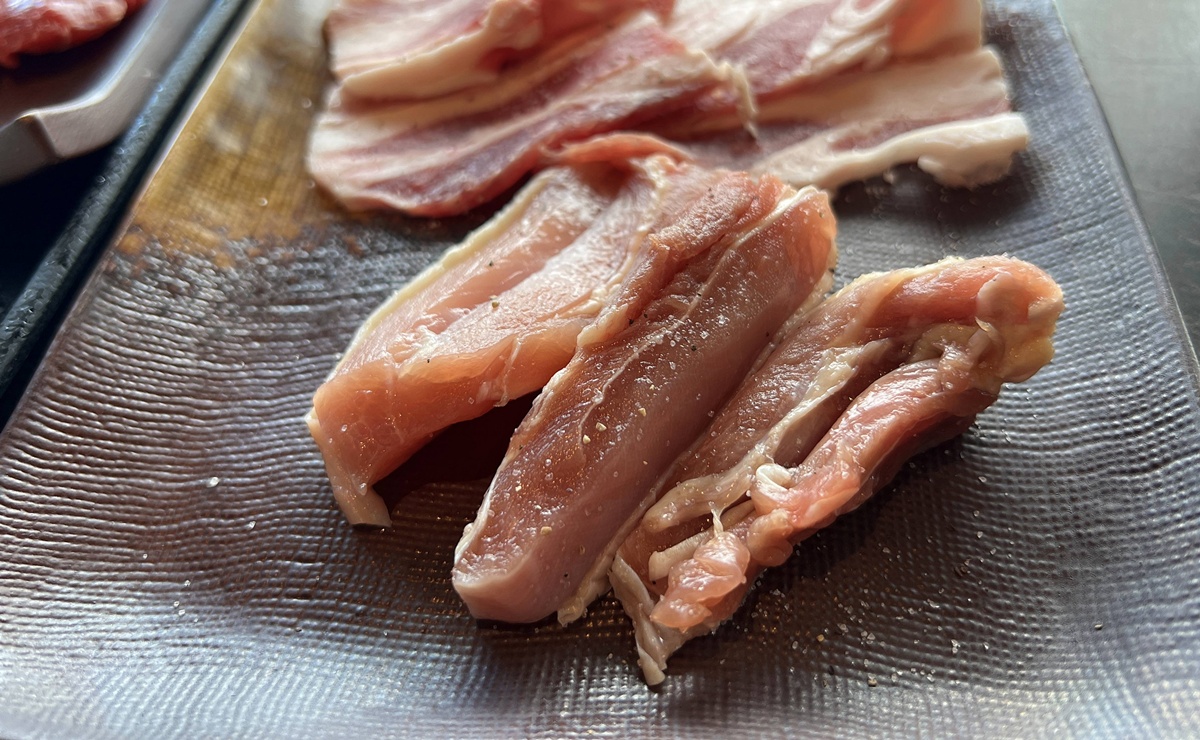 日本自由行才能品嚐到的日本和牛小眾風味！新幹線鐵路景觀的上野和牛燒肉店｜東京平價商業午餐 和牛焼肉 土古里 上野竹園店（バンブーガーデン店） @。CJ夫人。