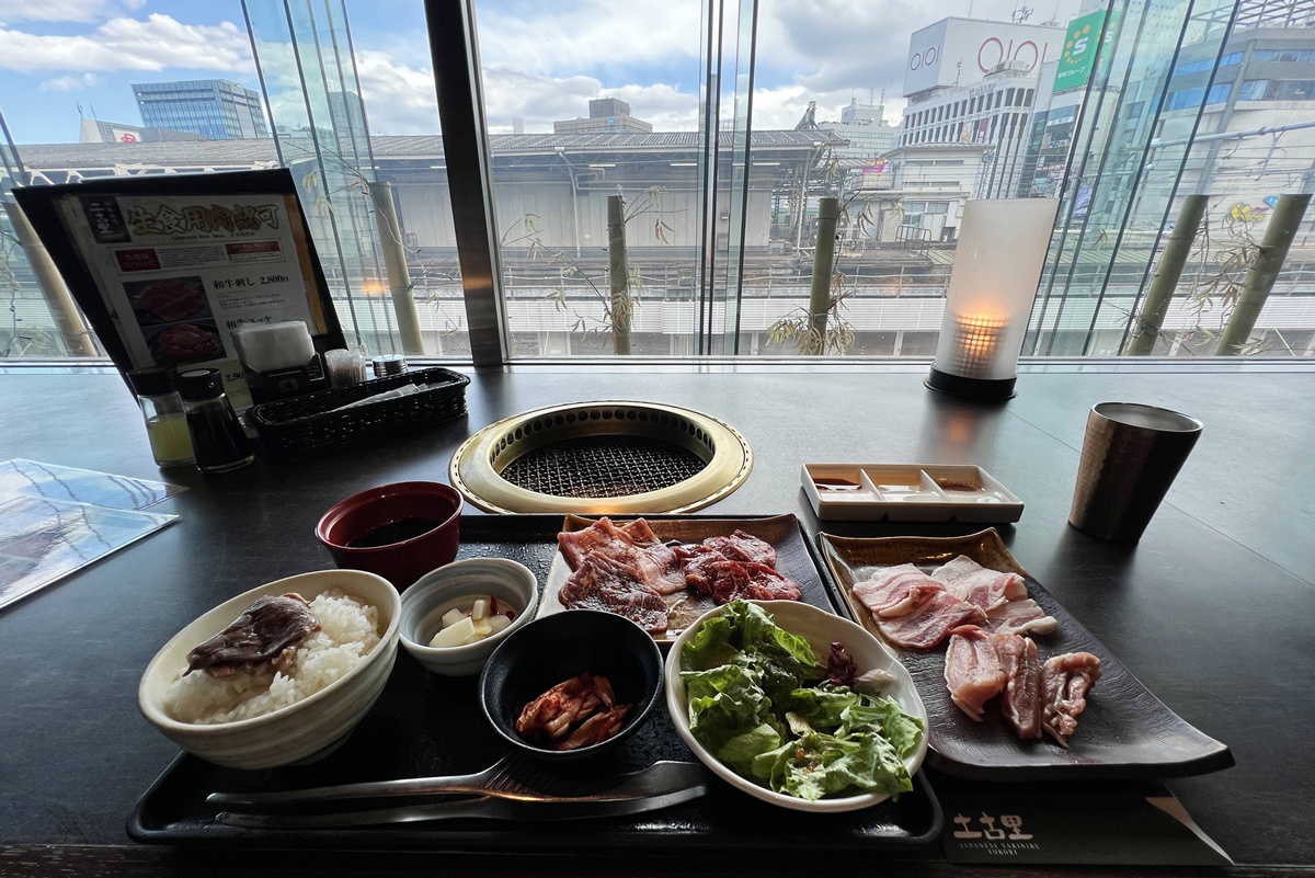 日本自由行才能品嚐到的日本和牛小眾風味!新幹線鐵路景觀的上野和牛燒肉店|東京平價商業午餐 和牛焼肉 土古里 上野竹園店(バンブーガーデン店) @。CJ夫人。 日本自由行才能品嚐到的日本和牛小眾風味!新幹線鐵路景觀的上野和牛燒肉店|東京平價商業午餐 和牛焼肉 土古里 上野竹園店(バンブーガーデン店) @。CJ夫人。