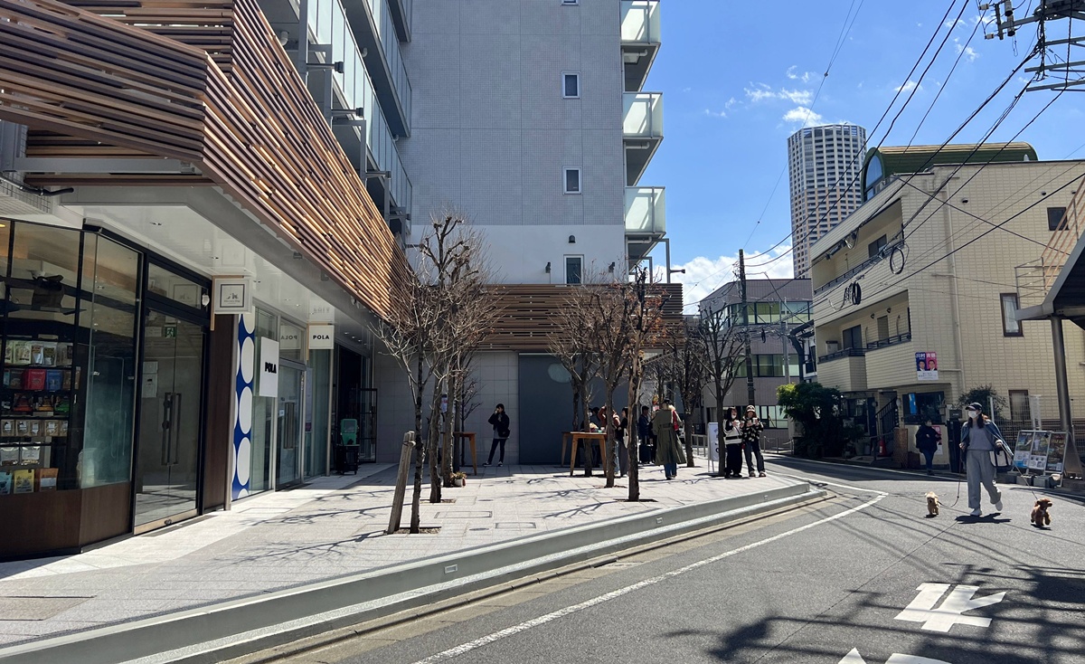 用一顆飯糰的高級感，再次喜歡上靜巷裡的恬淡生活｜東京中目黑飯糰專賣店 Onigily Cafe Nakameguro Shop與600日圓朝食飯糰套餐 @。CJ夫人。