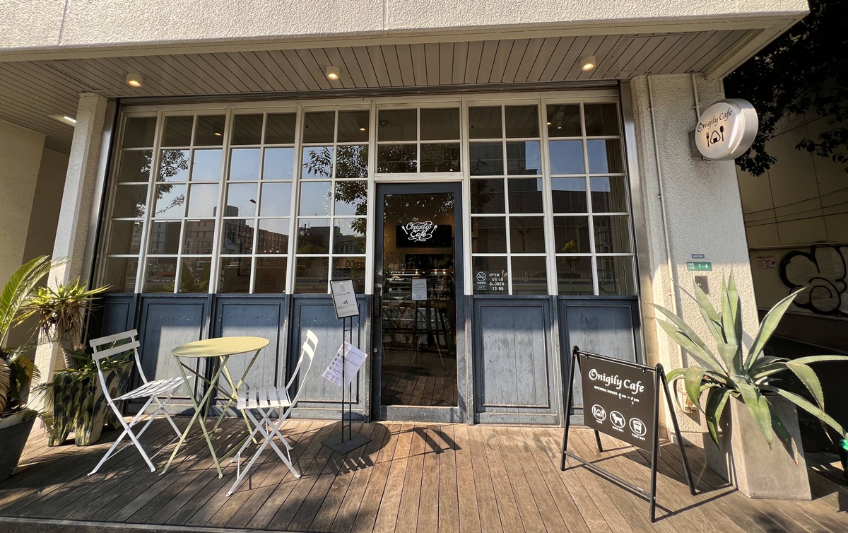 用一顆飯糰的高級感，再次喜歡上靜巷裡的恬淡生活｜東京中目黑飯糰專賣店 Onigily Cafe Nakameguro Shop與600日圓朝食飯糰套餐 @。CJ夫人。