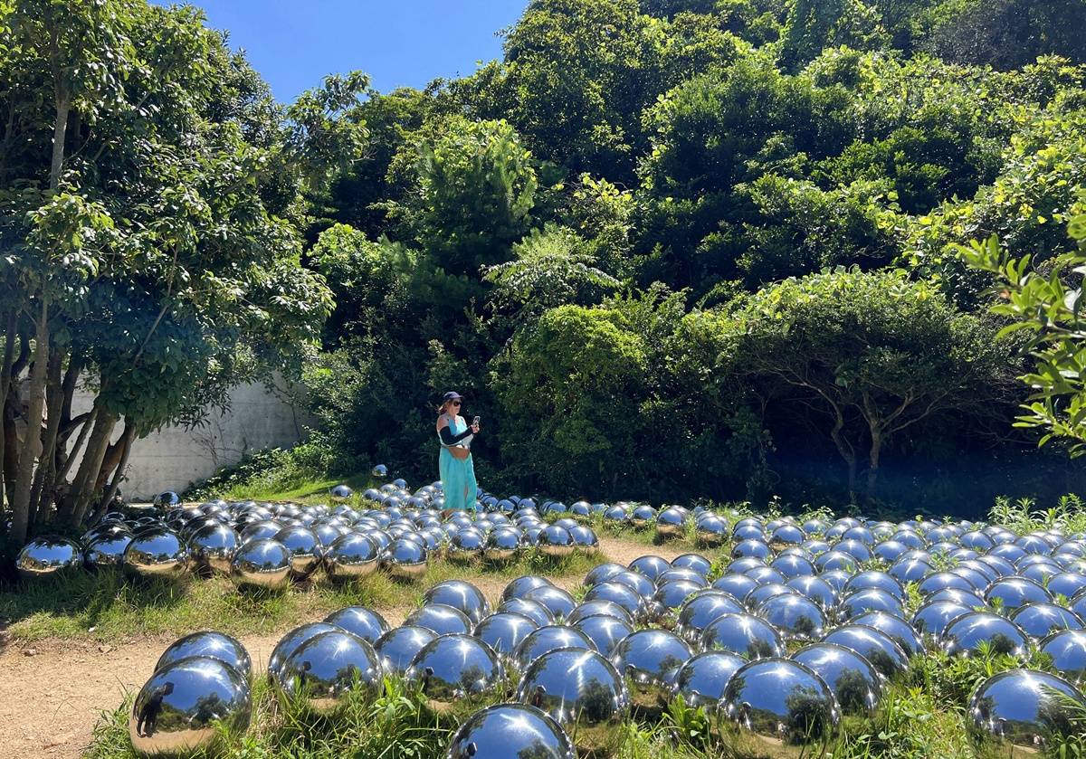 2025瀨戶內國際藝術祭！推薦藝術祭期間到瀨戶內海旅行的 9 個理由：最關鍵的是跳島自由行的渡輪、高速船、巴士、餐廳都營業了 @。CJ夫人。