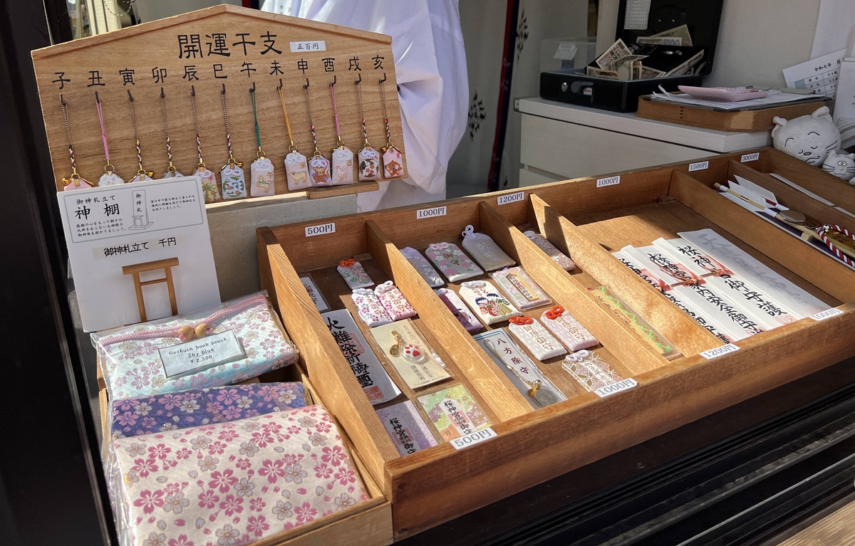 以櫻花為主題!供奉櫻花女神、古櫻樹還有三月櫻花季限定御朱印與粉色蕾絲御守|東京世田谷區的櫻神宮(桜神宮) @。CJ夫人。 以櫻花為主題!供奉櫻花女神、古櫻樹還有三月櫻花季限定御朱印與粉色蕾絲御守|東京世田谷區的櫻神宮(桜神宮) @。CJ夫人。