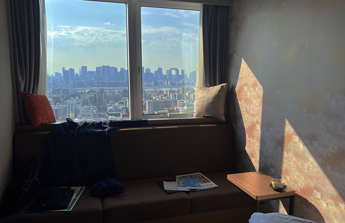 西日本自助旅行的中心據點！日本商務客與內行旅行者都喜歡下榻的新大阪｜關西大阪質感住宿推薦 唐草鼎盛飯店 新大阪塔／karaksa hotel grande 新大阪Tower 23樓高樓層雙人房 @。CJ夫人。