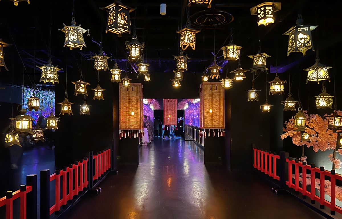 介於夢境與現實之間的場所!這是東京銀座獻給世界一場風雅藝術的劇|日本東京室內自由行推薦 銀座金魚藝術水族館 Art Aquarium Museum GINZA @。CJ夫人。 介於夢境與現實之間的場所!這是東京銀座獻給世界一場風雅藝術的劇|日本東京室內自由行推薦 銀座金魚藝術水族館 Art Aquarium Museum GINZA @。CJ夫人。