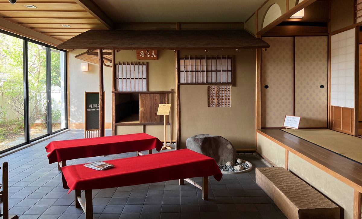 清澈宇治川、宇治青翠山脈與一杯宇治茶的時光！從產地到餐桌的宇治抹茶文化體驗所｜京都宇治抹茶推薦 福寿園宇治茶亭與福壽園宇治茶工房 @。CJ夫人。