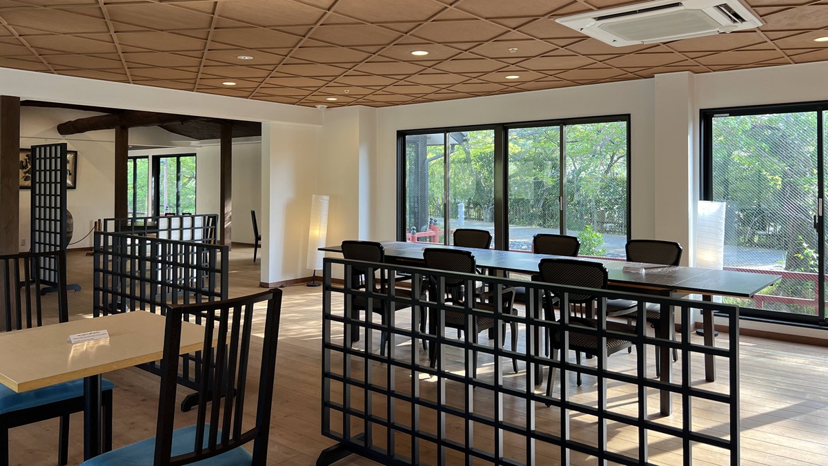 清澈宇治川、宇治青翠山脈與一杯宇治茶的時光！從產地到餐桌的宇治抹茶文化體驗所｜京都宇治抹茶推薦 福寿園宇治茶亭與福壽園宇治茶工房 @。CJ夫人。