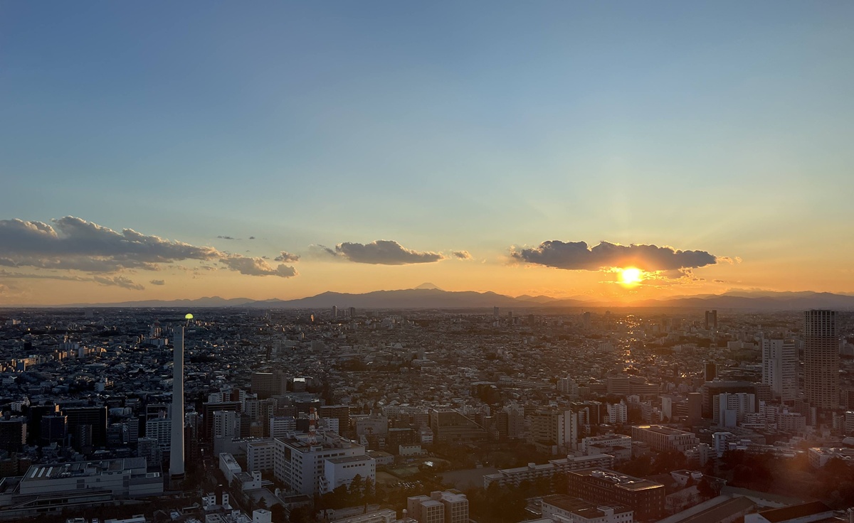 關東煮也能優雅，庶民味也能登上高空｜東京惠比壽高樓景觀餐廳 こんぶや恵比寿／Konbuya關東煮餐酒館 特別推薦落日傍晚用餐時段 @。CJ夫人。