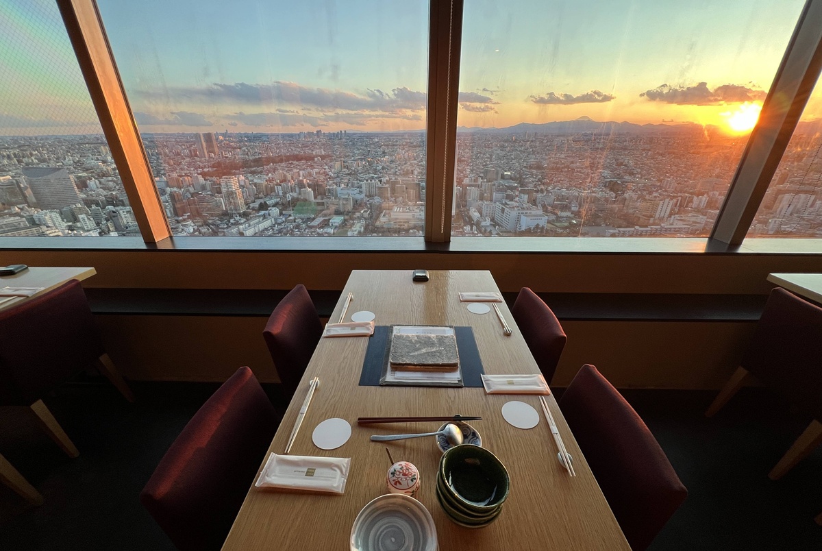 關東煮也能優雅,庶民味也能登上高空|東京惠比壽高樓景觀餐廳 こんぶや恵比寿/Konbuya關東煮餐酒館 特別推薦落日傍晚用餐時段 @。CJ夫人。 關東煮也能優雅,庶民味也能登上高空|東京惠比壽高樓景觀餐廳 こんぶや恵比寿/Konbuya關東煮餐酒館 特別推薦落日傍晚用餐時段 @。CJ夫人。