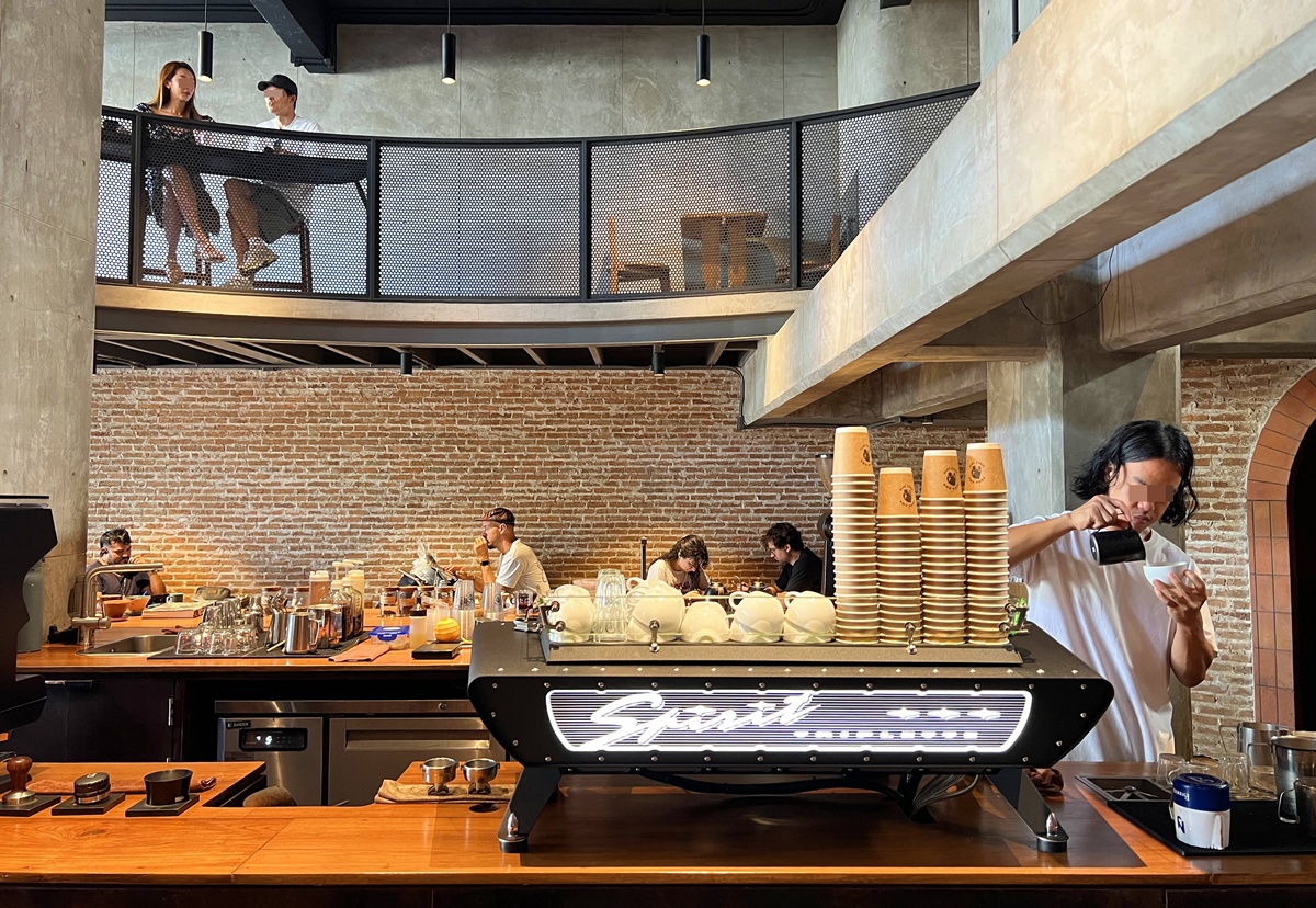 跟著數位游牧工作者前進清邁古城,喝一杯泰北山區生產的世界上最好的咖啡|泰國清邁精品咖啡推薦 Akha Ama Coffee La Fattoria @。CJ夫人。 跟著數位游牧工作者前進清邁古城,喝一杯泰北山區生產的世界上最好的咖啡|泰國清邁精品咖啡推薦 Akha Ama Coffee La Fattoria @。CJ夫人。