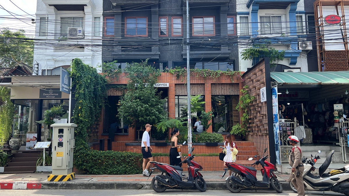 跟著數位游牧工作者前進清邁古城,喝一杯泰北山區生產的世界上最好的咖啡|泰國清邁精品咖啡推薦 Akha Ama Coffee La Fattoria @。CJ夫人。 跟著數位游牧工作者前進清邁古城,喝一杯泰北山區生產的世界上最好的咖啡|泰國清邁精品咖啡推薦 Akha Ama Coffee La Fattoria @。CJ夫人。