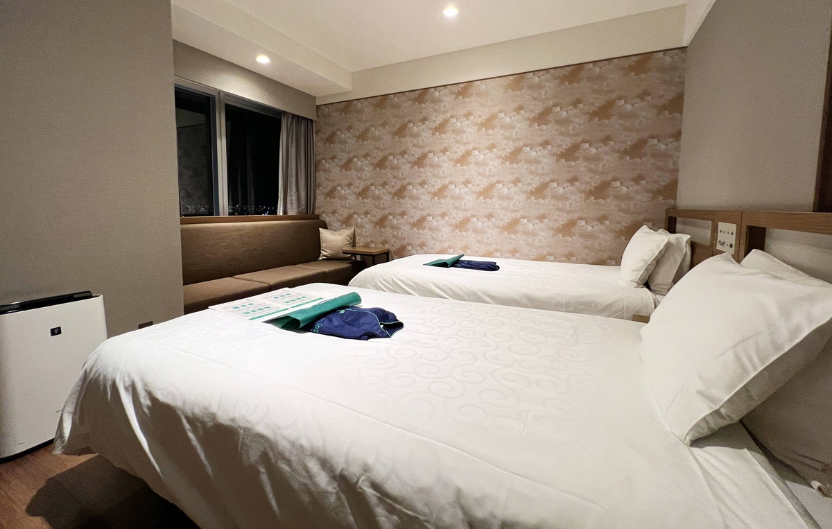 西日本自助旅行的中心據點!日本商務客與內行旅行者都喜歡下榻的新大阪|關西大阪質感住宿推薦 唐草鼎盛飯店 新大阪塔/karaksa hotel grande 新大阪Tower 23樓高樓層雙人房 @。CJ夫人。 西日本自助旅行的中心據點!日本商務客與內行旅行者都喜歡下榻的新大阪|關西大阪質感住宿推薦 唐草鼎盛飯店 新大阪塔/karaksa hotel grande 新大阪Tower 23樓高樓層雙人房 @。CJ夫人。