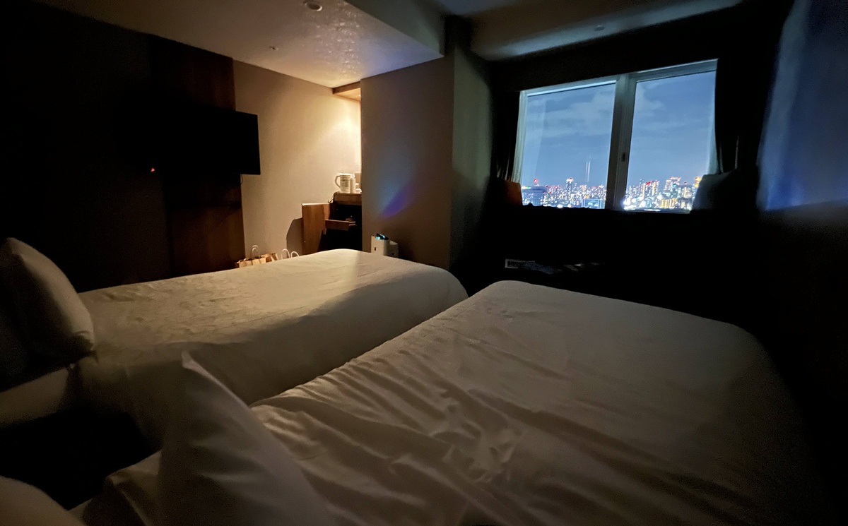 西日本自助旅行的中心據點!日本商務客與內行旅行者都喜歡下榻的新大阪|關西大阪質感住宿推薦 唐草鼎盛飯店 新大阪塔/karaksa hotel grande 新大阪Tower 23樓高樓層雙人房 @。CJ夫人。 西日本自助旅行的中心據點!日本商務客與內行旅行者都喜歡下榻的新大阪|關西大阪質感住宿推薦 唐草鼎盛飯店 新大阪塔/karaksa hotel grande 新大阪Tower 23樓高樓層雙人房 @。CJ夫人。