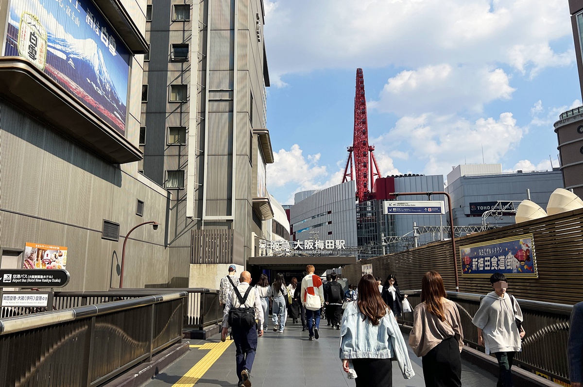 看來，梅田是大阪自由行的大魔王了！終於來到全大阪（全日本）交通轉乘最容易迷路的梅田車站，想順利找到出口快收藏起來！ @。CJ夫人。