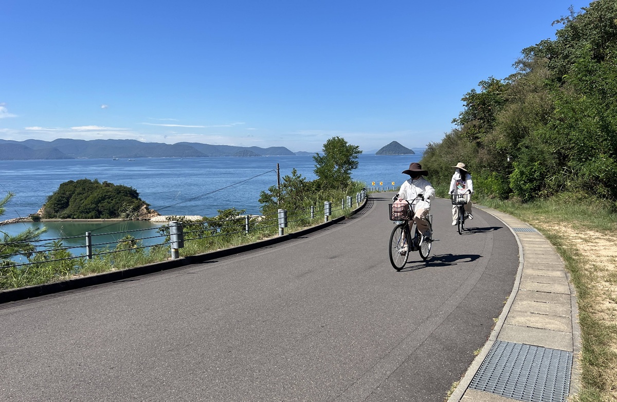 每個瀨戶內海旅人都忘不了的直島環島公路與坡道:OUGIYA 電動單車租借 × 直島環島公路視角全攻略 @。CJ夫人。 每個瀨戶內海旅人都忘不了的直島環島公路與坡道:OUGIYA 電動單車租借 × 直島環島公路視角全攻略 @。CJ夫人。