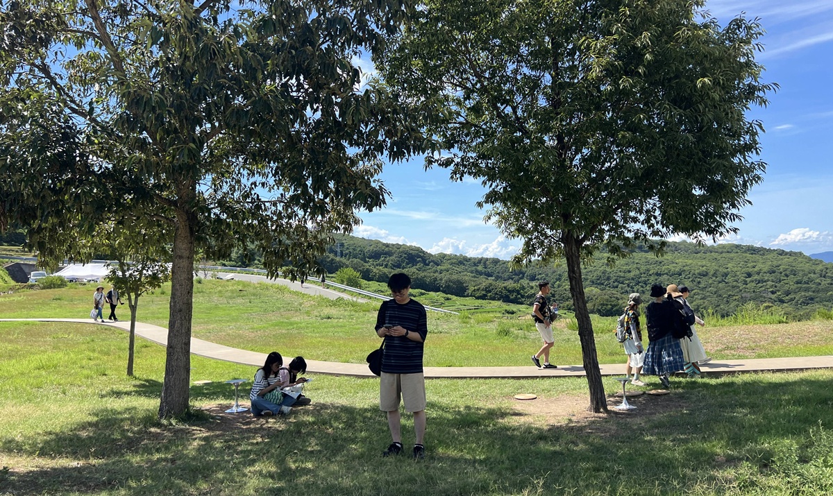 在無物之中，看見世界最豐盈的模樣！千萬別錯過一場與自然共呼吸的藝術時刻｜日本瀨戶內海跳島自由行 豐島美術館 @。CJ夫人。