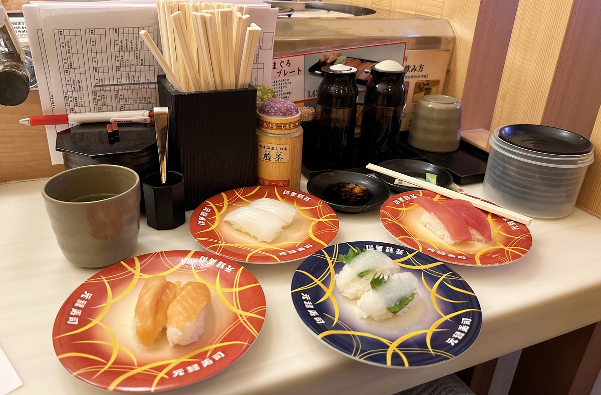 大阪人完勝!道頓堀街頭煙火氣與庶民日常美食:大阪燒、章魚燒、串炸。其實,道頓堀真的有一種魔力。 @。CJ夫人。 大阪人完勝!道頓堀街頭煙火氣與庶民日常美食:大阪燒、章魚燒、串炸。其實,道頓堀真的有一種魔力。 @。CJ夫人。