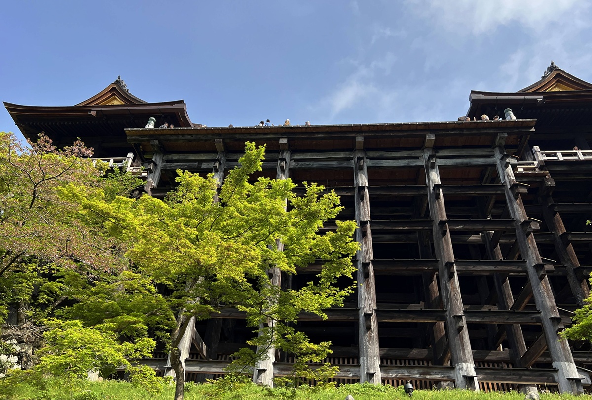 從二年坂、三年坂、清水寺走進心底願望的縫隙裡｜無論自由行或跟團都一定要來的京都世界遺產－京都清水寺與最值得許願的12個瞬間 @。CJ夫人。