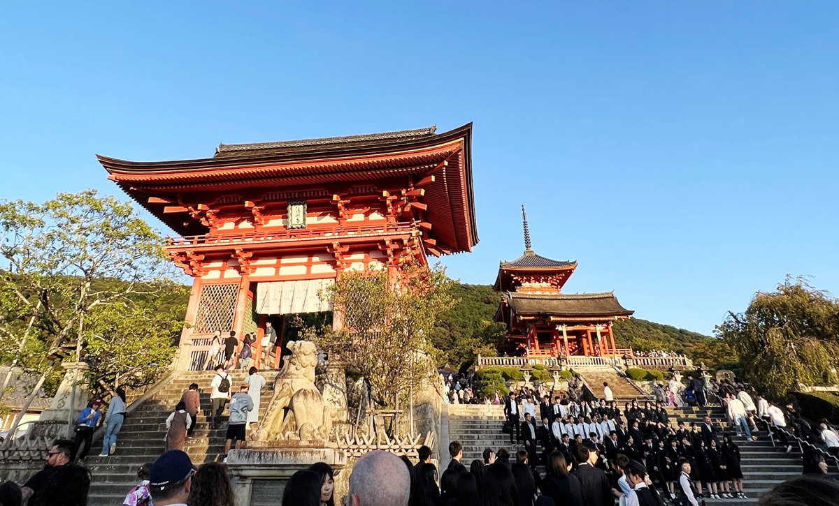 從二年坂、三年坂、清水寺走進心底願望的縫隙裡｜無論自由行或跟團都一定要來的京都世界遺產－京都清水寺與最值得許願的12個瞬間 @。CJ夫人。