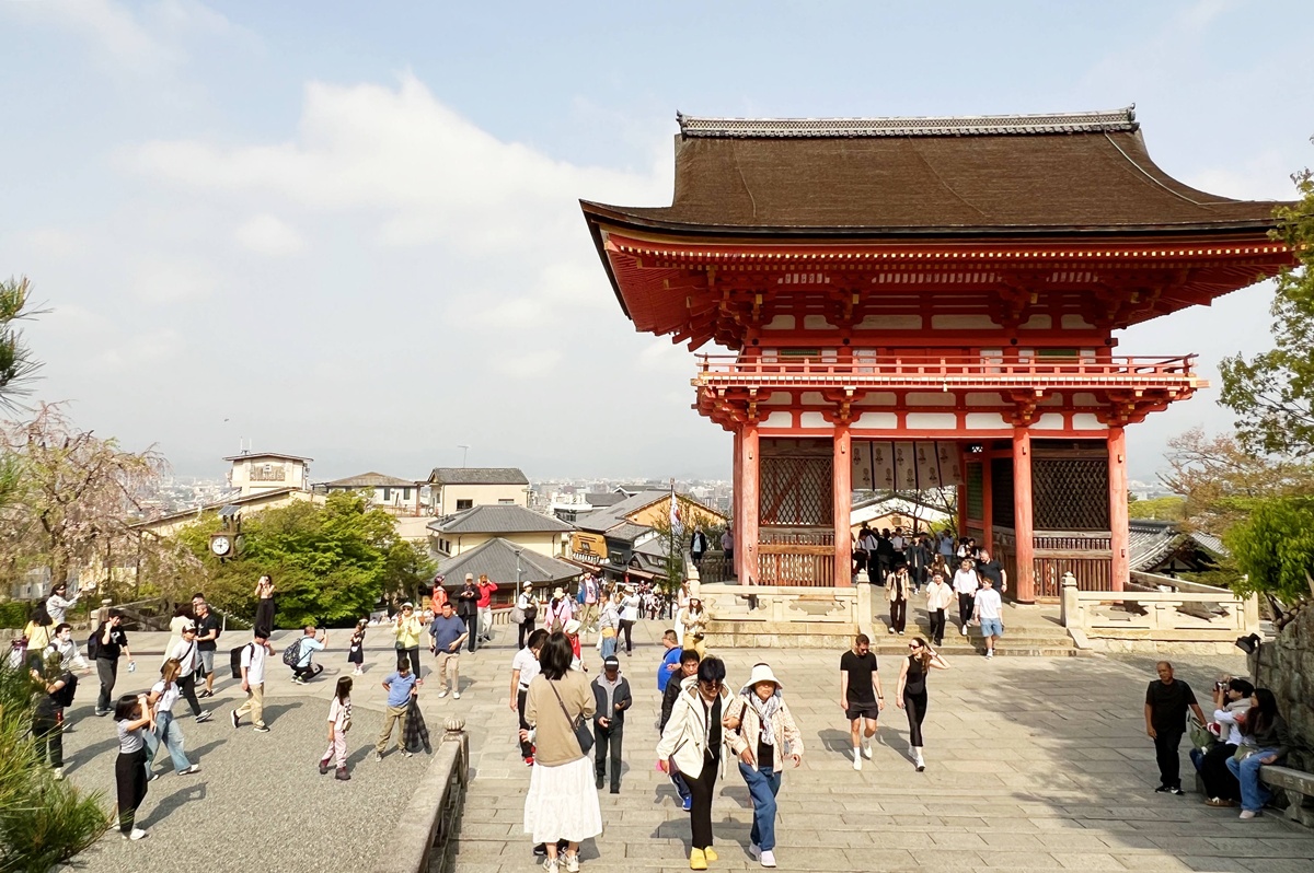 從二年坂、三年坂、清水寺走進心底願望的縫隙裡|無論自由行或跟團都一定要來的京都世界遺產-京都清水寺與最值得許願的12個瞬間 @。CJ夫人。 從二年坂、三年坂、清水寺走進心底願望的縫隙裡|無論自由行或跟團都一定要來的京都世界遺產-京都清水寺與最值得許願的12個瞬間 @。CJ夫人。